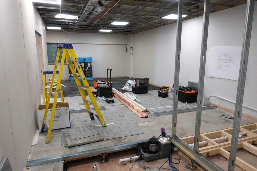 Looking from the showers to the cryo area