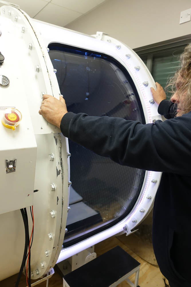 On the other side of the divide, the HBOT undergoes a series of pressure tests