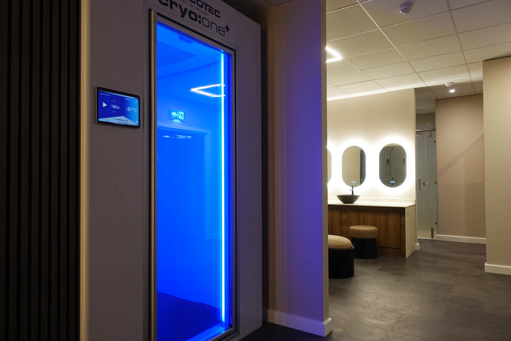 The cryo and vanity area and through to showers and changing cubicles