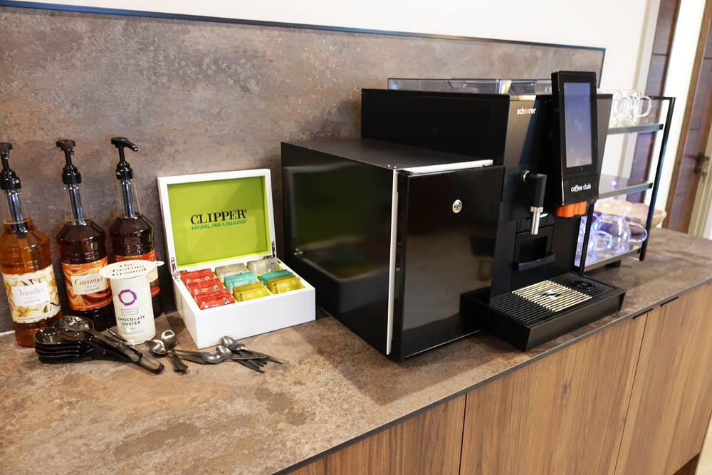 A quick snap of the tea/coffee station